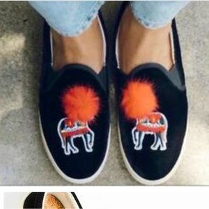 👑💥$165💥👑 SOLUDOS Velvet show Pony Sneaker